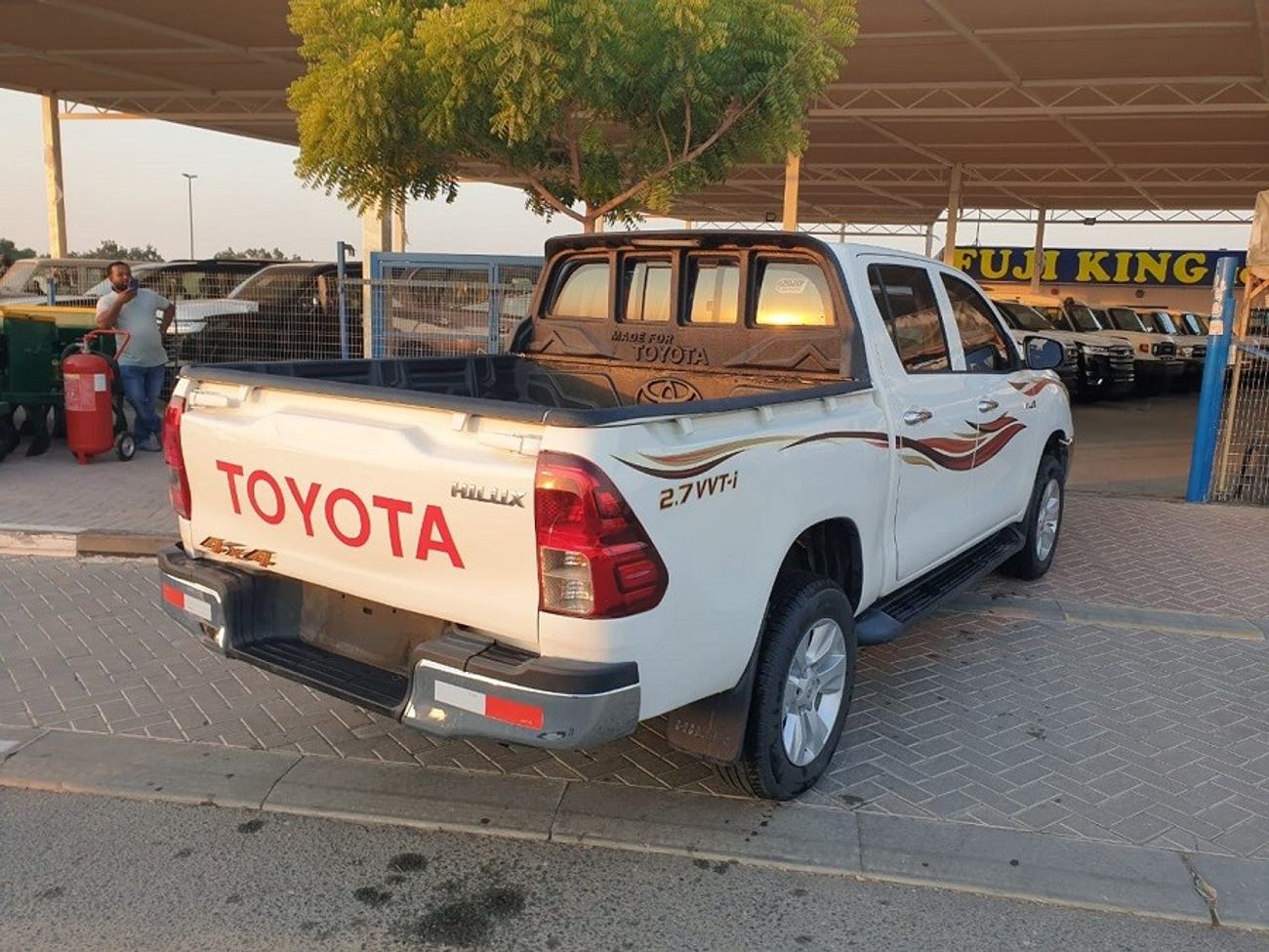 تويوتا هيلوكس HILUX PICKUP 2.7L PETROL (4X4) MANUAL