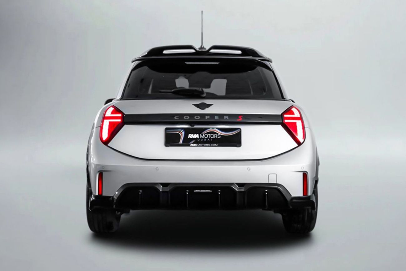 Mini Cooper S JCW (2.0L · 4 Cyl · Automatic · Petrol · Hatchback · Front Wheel Drive · 4 Seats · 3 Door)