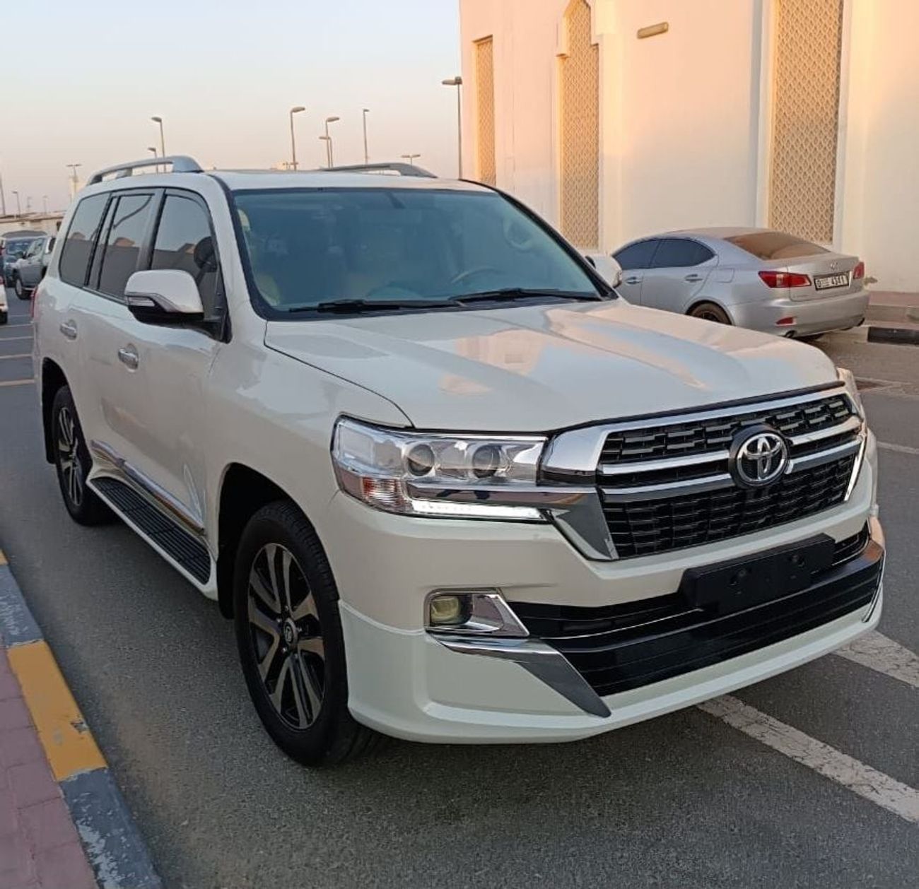 Toyota Land Cruiser GXR 2013 v8 change 2021kt