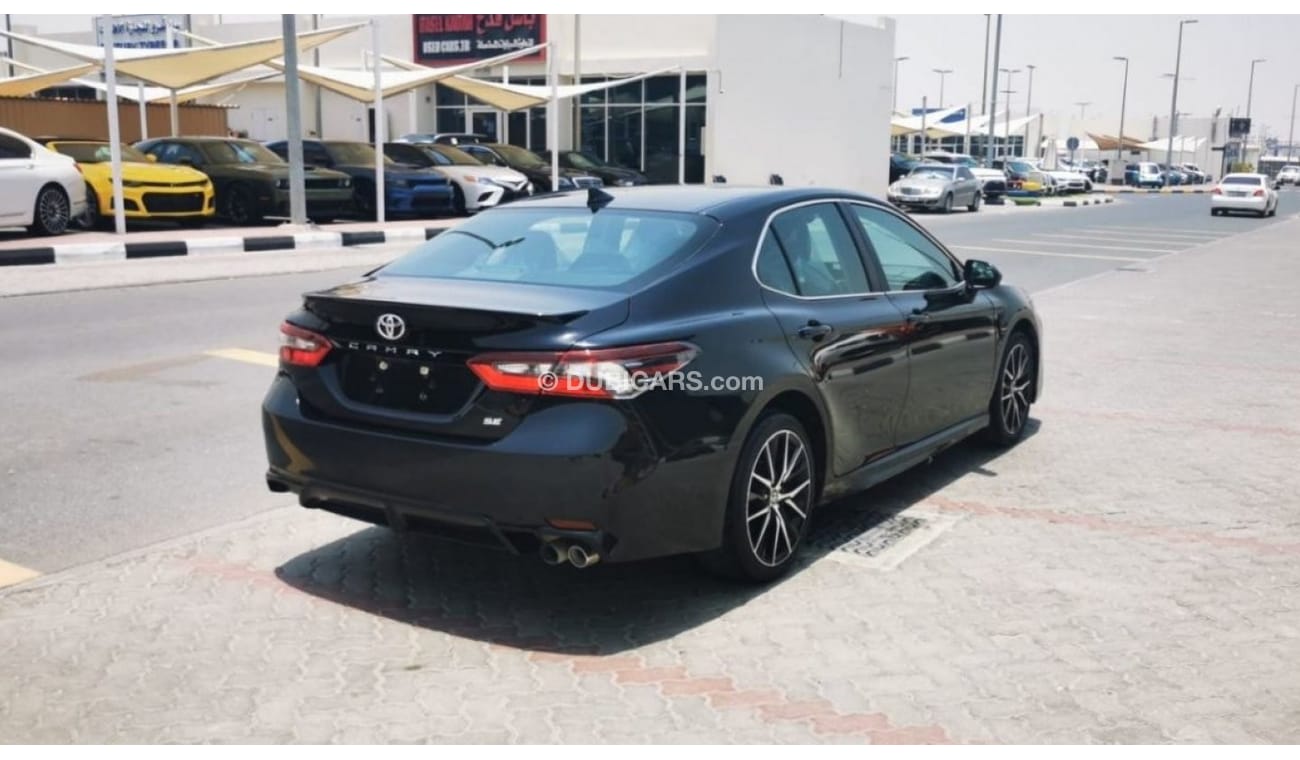 Toyota Camry SE - Sports Edition