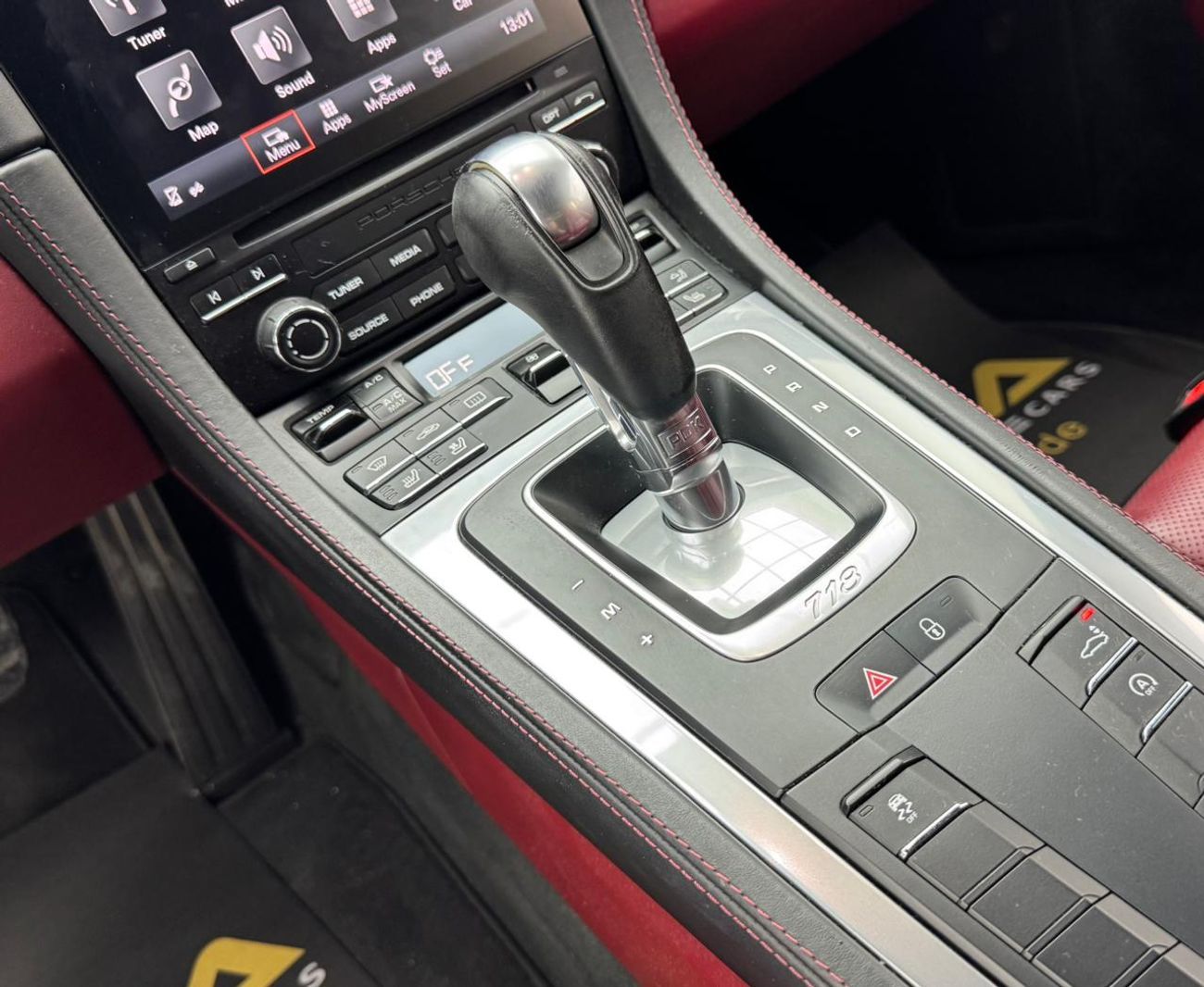 بورش كايمان 718 Std 2.0L A/T 2017 Porsche 718 Cayman, Full Service History, Excellent Condition, GCC