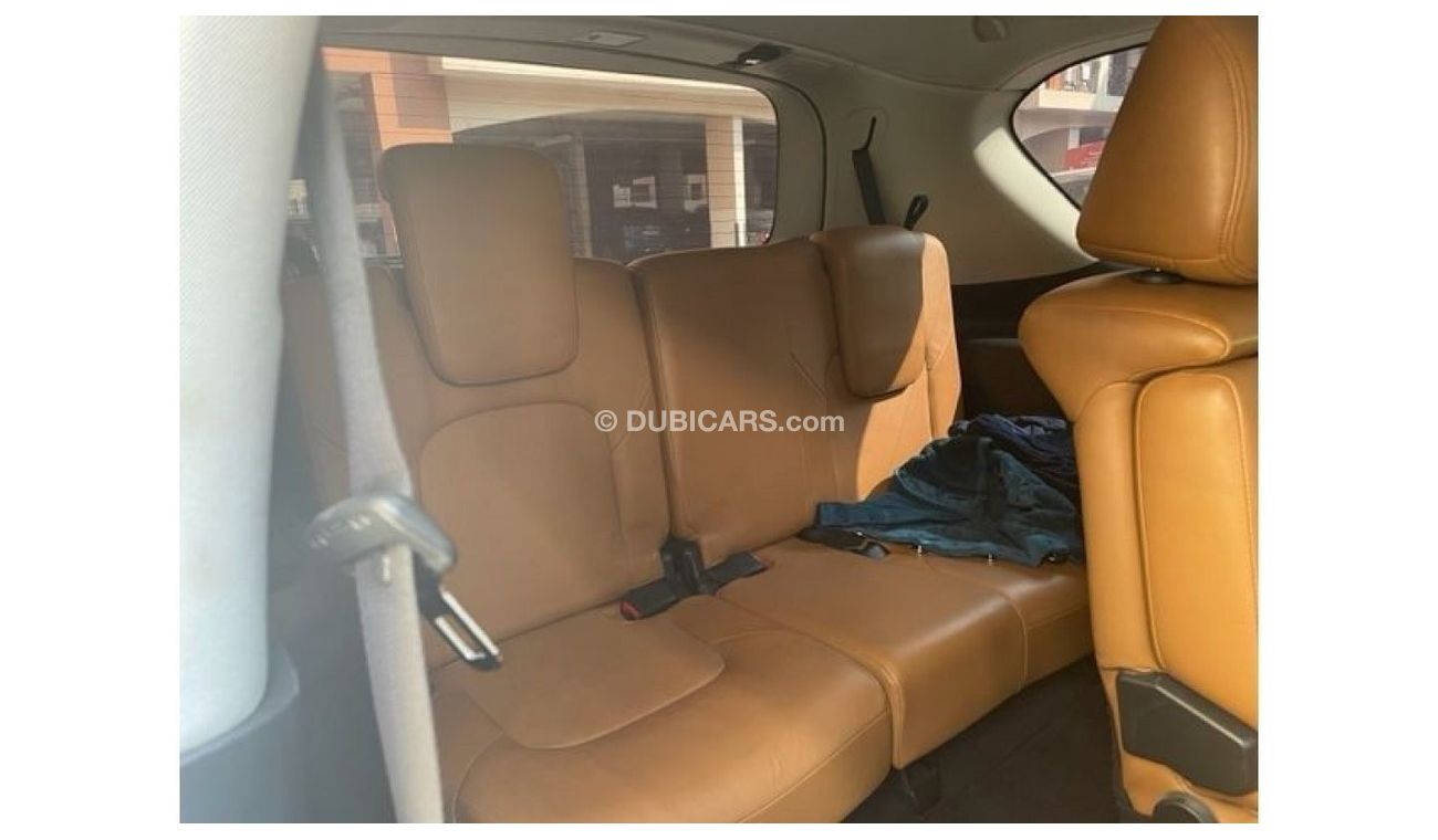 Nissan Patrol LE Platinum NISSAN PATROL PLATINUM LE 400HP 2015 GCC PLATINUM SINGLE OWNER IN MINT CONDITION