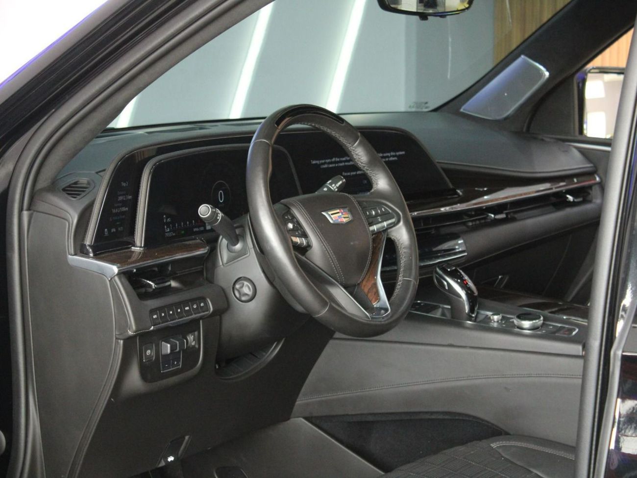 كاديلاك إسكالاد Sport Platinum 6.2L 4WD