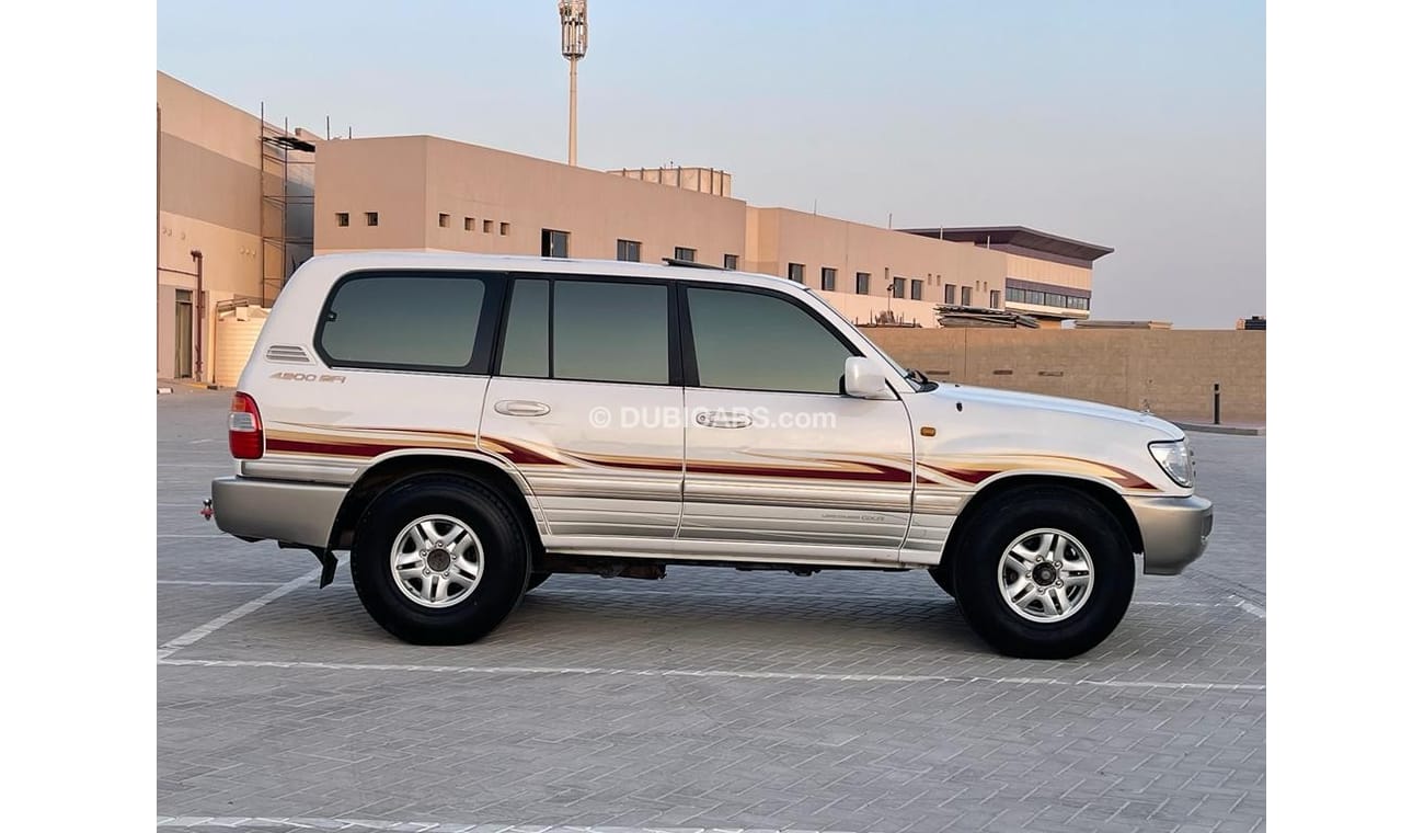 تويوتا لاند كروزر تويوتا لاند كروزر جي اكس ار 2006