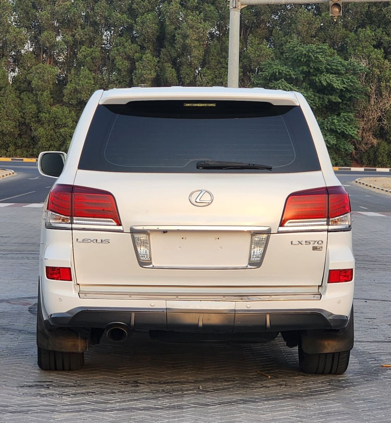 Lexus LX 570