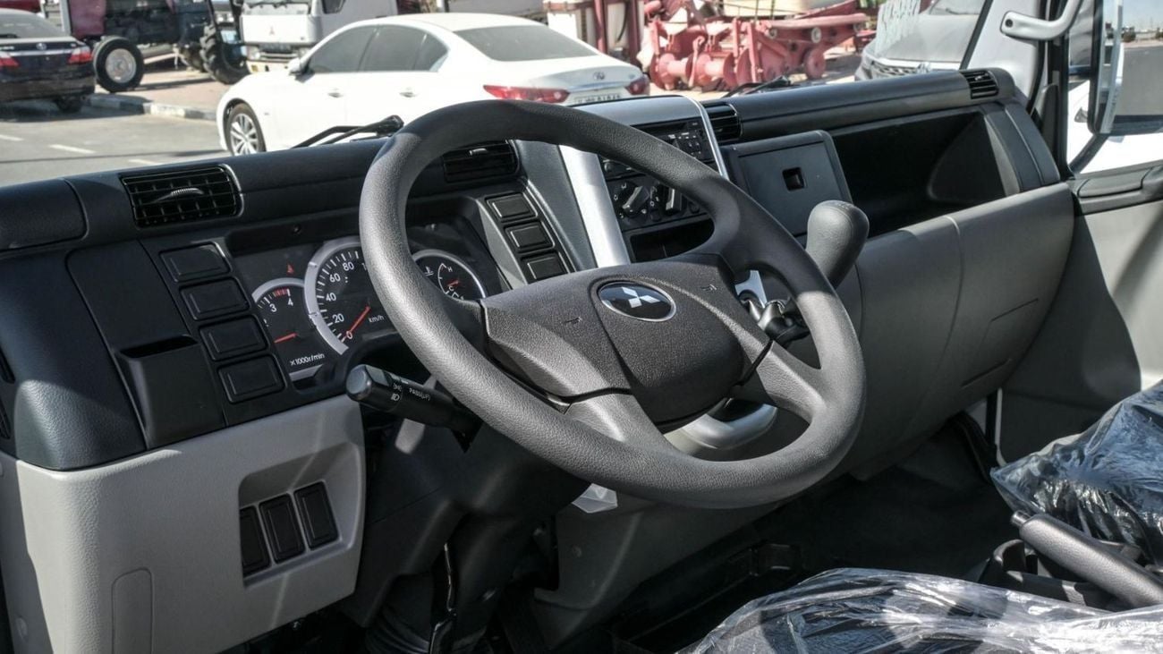 Mitsubishi Canter Van Brand New MItsubishi Canter Cargo 2026 Export 4.2L 2WD M/T Diesel|White/Black|CANTER14FT-170-26|