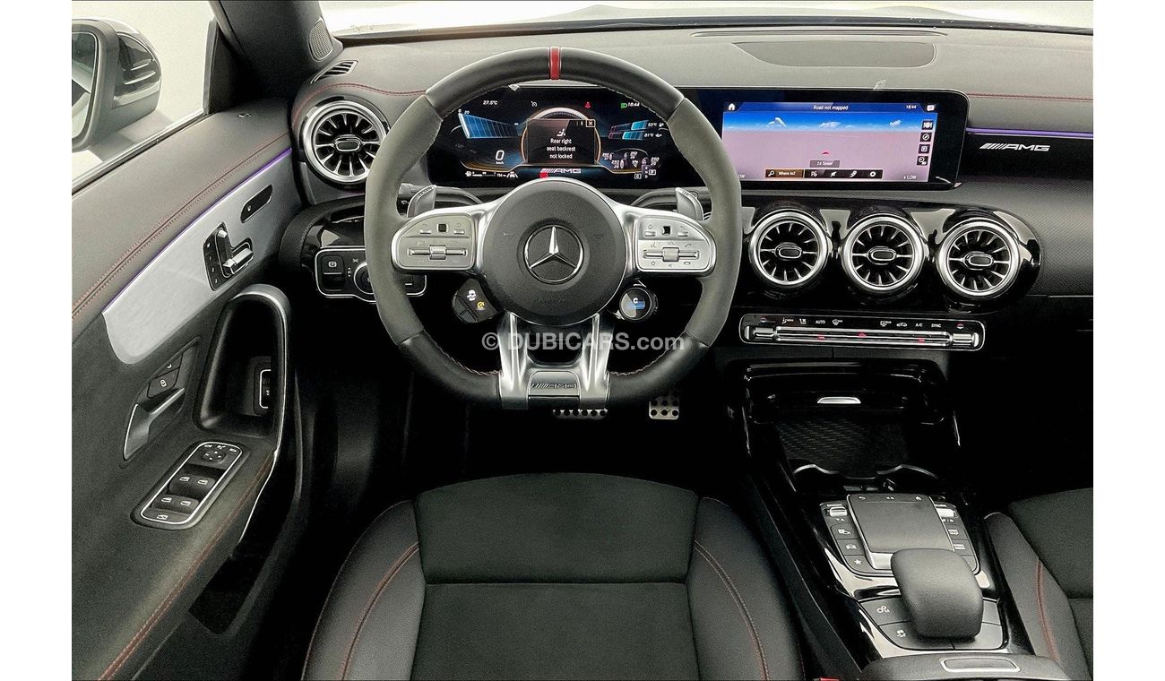 Mercedes-Benz CLA 35 AMG Premium +