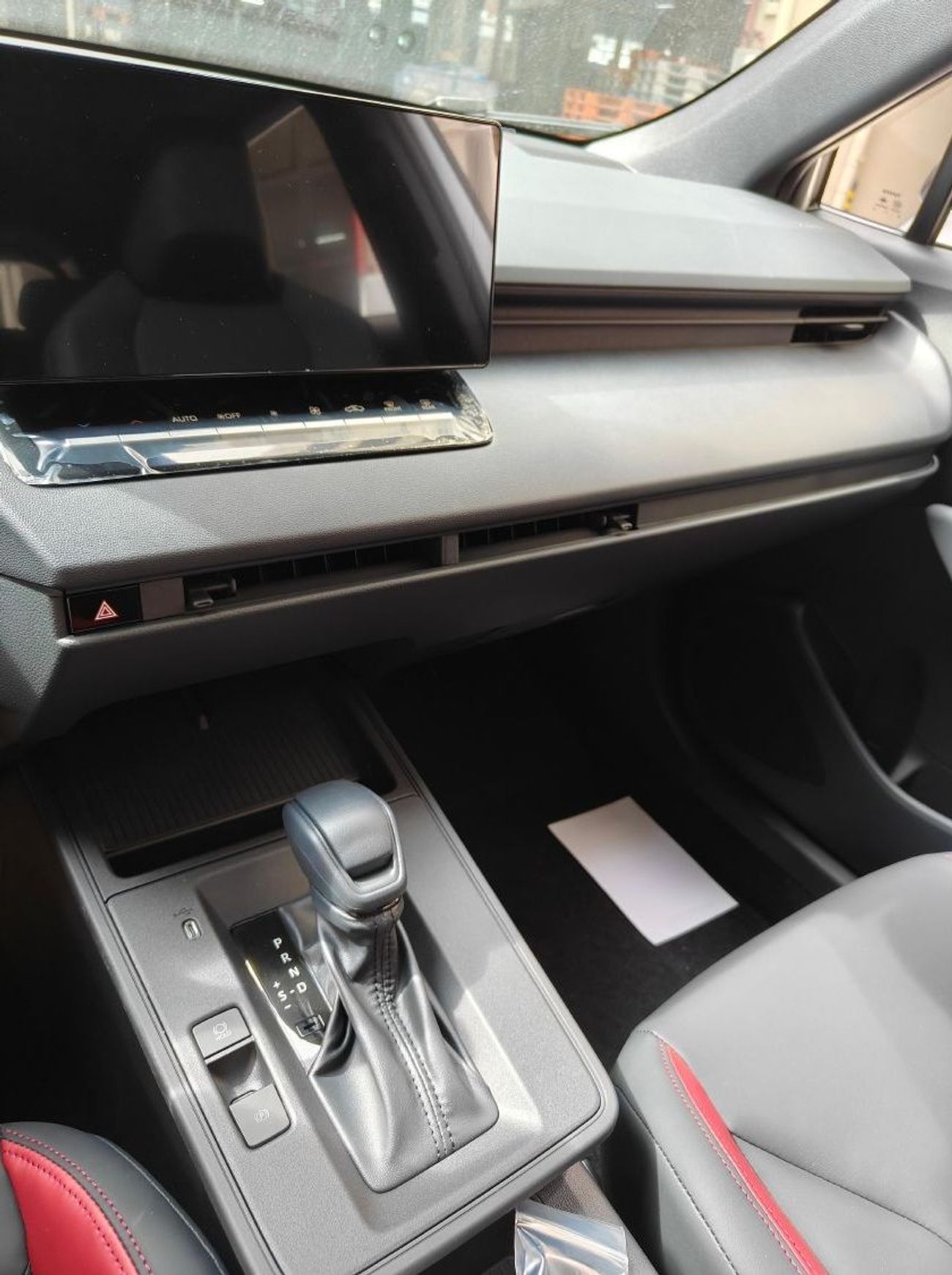 تويوتا فرونتلاندر LEADING VERSION / 2.0L V4 / RADAR / DVD / SUNROOF / LEATHER WITH POWER SEATS