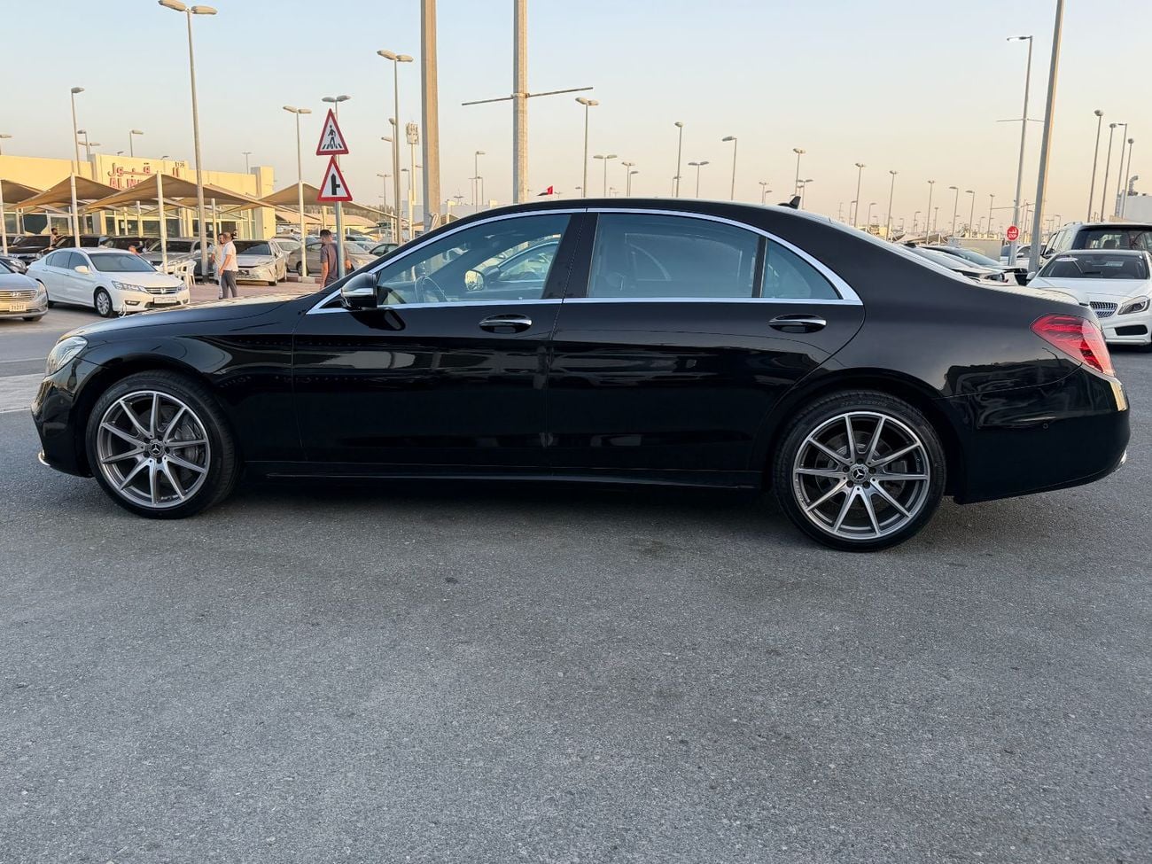 مرسيدس بنز S 560 STD AMG