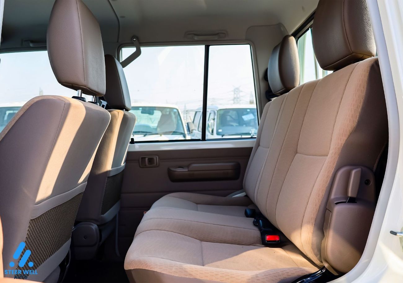 Toyota Land Cruiser Pick Up LC 79 D/C 2.8 T/DSL STD - E A/T -- Bulk Deals Available -- Export Only