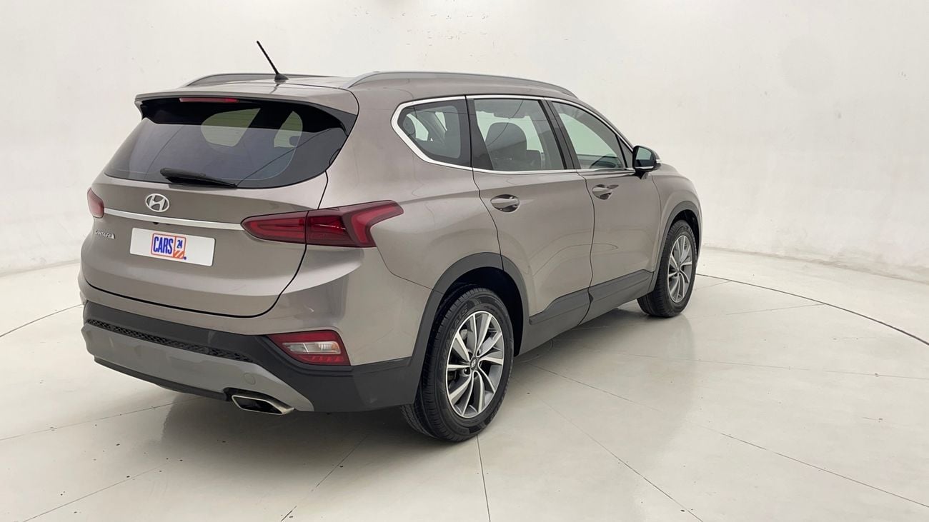 هيونداي سانتا في GL 2.4 | بدون دفعة مقدمة | اختبار القيادة في المنزل