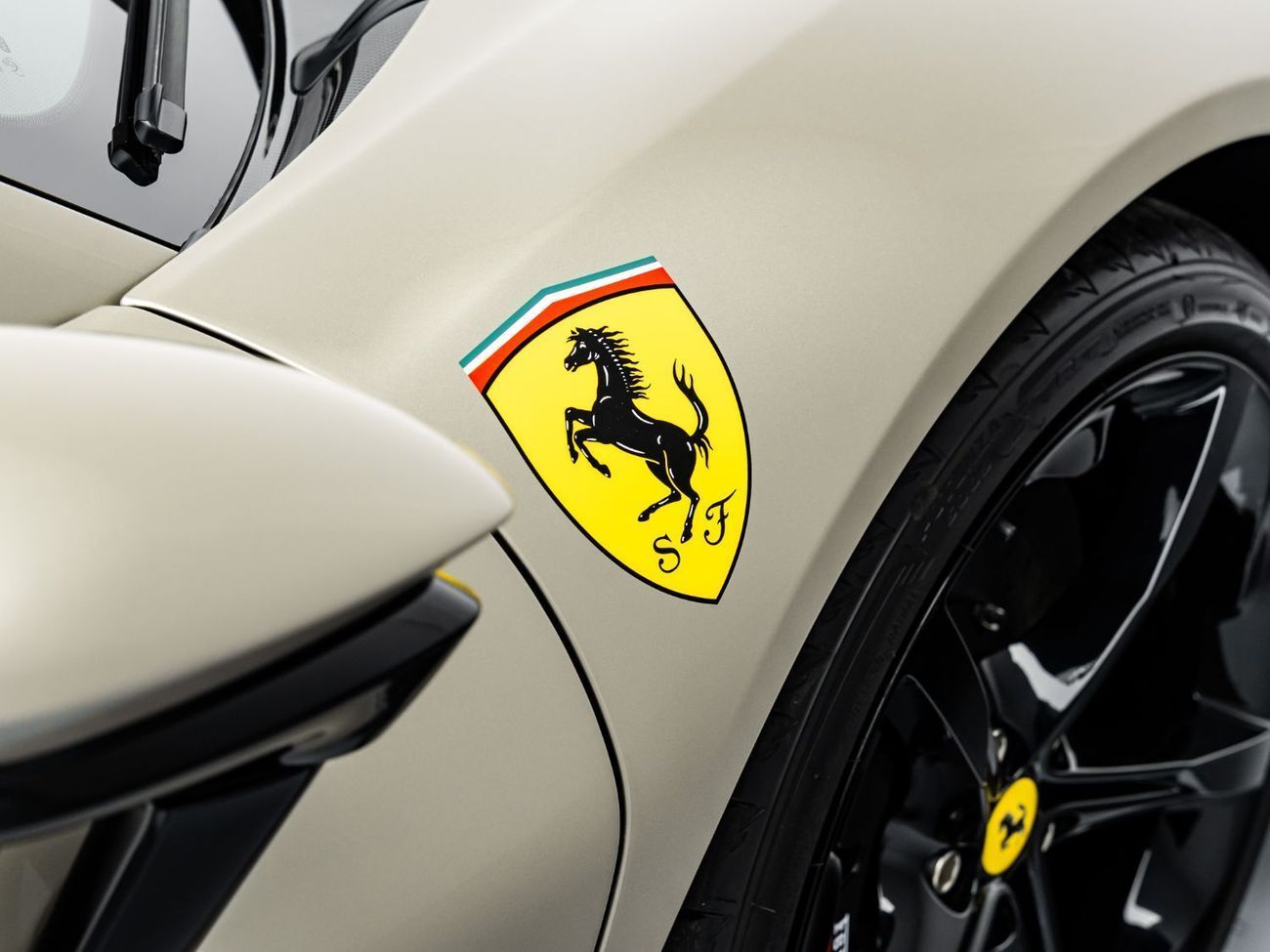 Ferrari SF90 Spider 2024 Ferrari SF90 Spider Assetto Fiorano, Ferrari Warranty and Service Contract, Low KMs, GCCThe BES