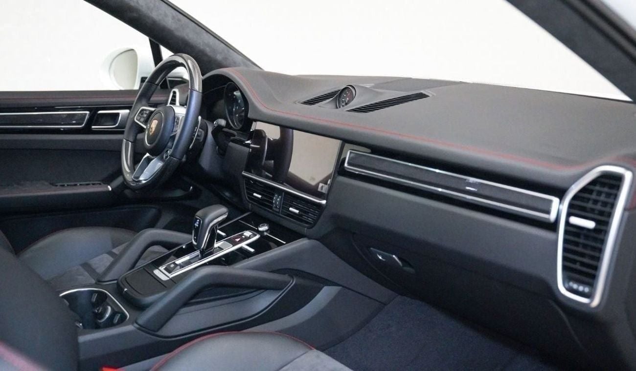 بورش كايان UAE's Very Best Example | 2 Years Free Servicing | AED 5,900 Per Month