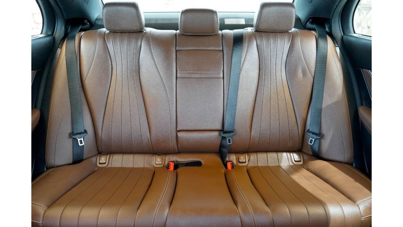 Mercedes-Benz E200 Premium