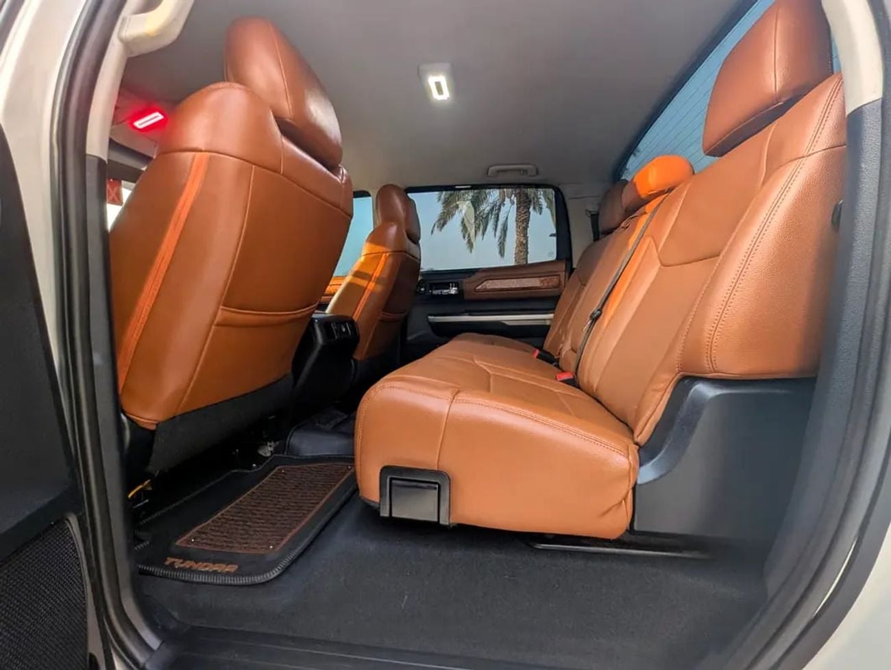 تويوتا تاندرا 4Wd Truck Sr5 White 5.7L V8 Excellent Condition