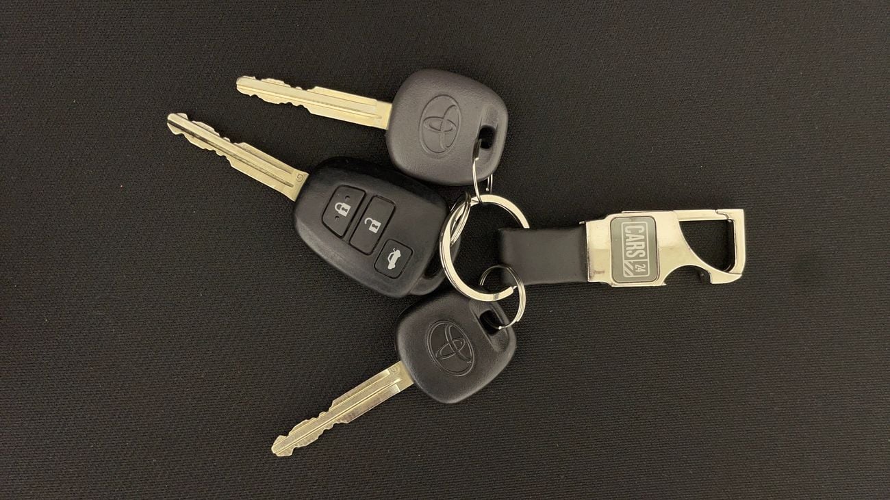 تويوتا يارس SE 1.5 | بدون دفعة مقدمة | اختبار القيادة في المنزل