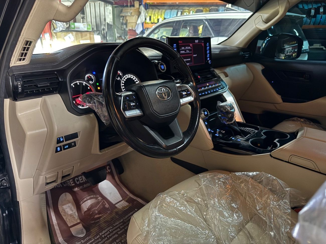 Toyota Land Cruiser GXR