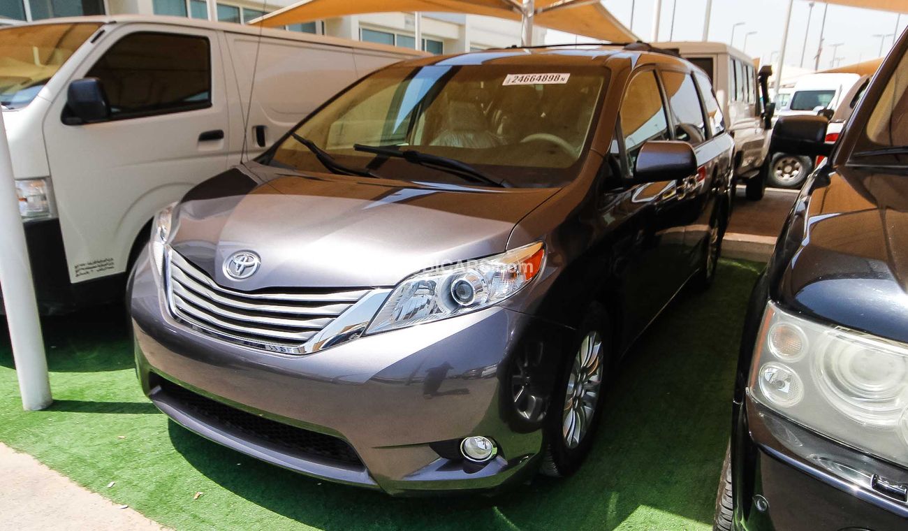 Toyota sienna dubai Toyota sienna dubai