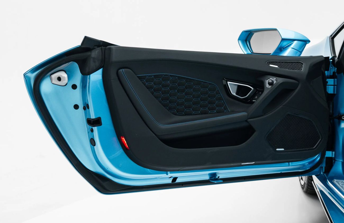 لامبورغيني هوراكان ايفو سبايدر 5.2L V10 Naturally Aspirated Engine