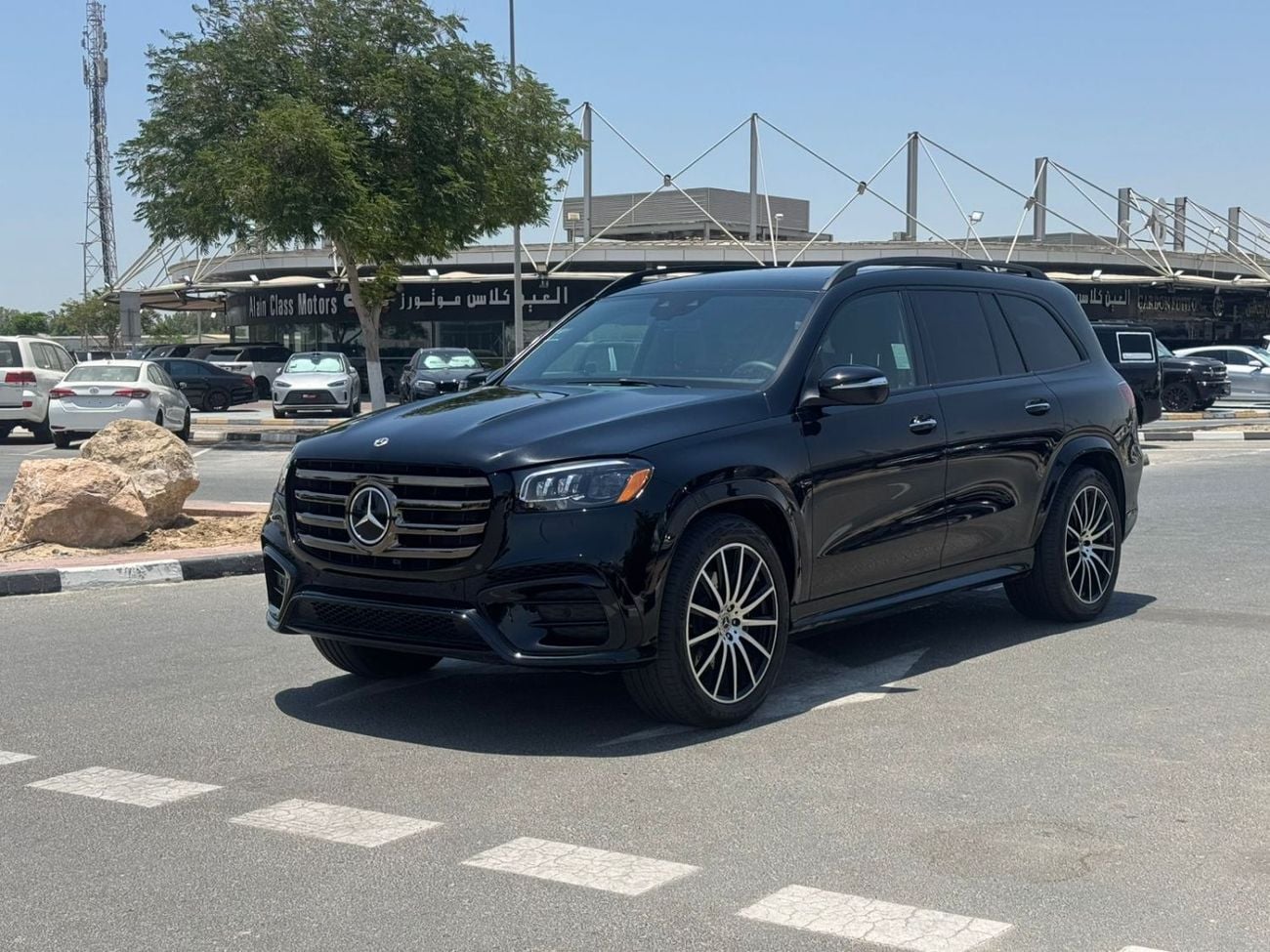 مرسيدس بنز GLS 450 2025 Mercedes Benz GLS-450 Mid Option Without HUD