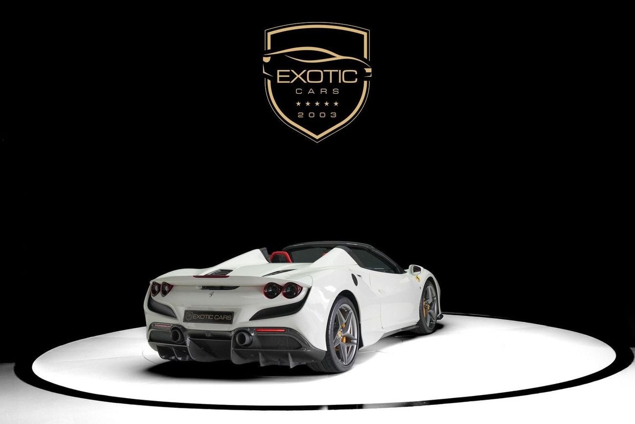 فيراري ف ٨ سبيدر STD (3.9L · 8 Cyl · Automatic · Petrol · Convertible · Rear Wheel Drive · 2 Seats · 2 Door)