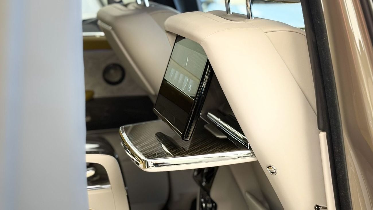 Rolls Royce Cullinan BLACK BADGE - Rolls Royce Cullinan 2025