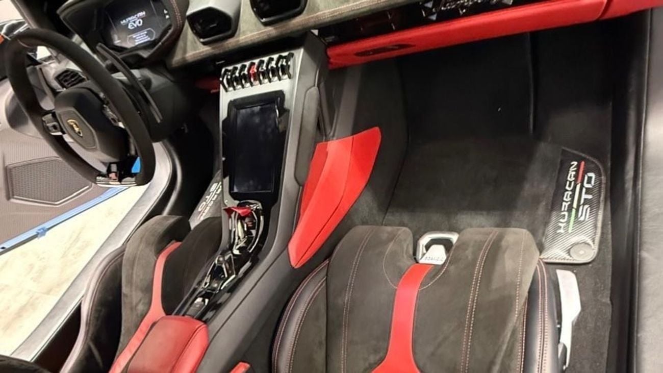 Lamborghini Huracan STO EVO Coupe
