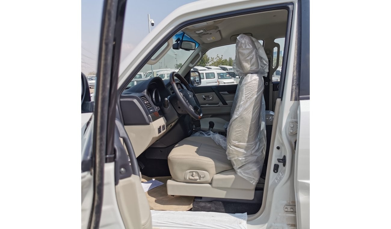 Mitsubishi Pajero 3.8L Petrol, Diamond Edition, DVD, Driver Power Seat & Leather Seats (CODE # MPGLS8)