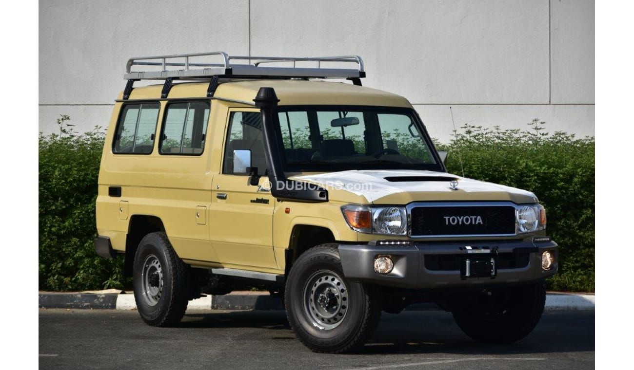 تويوتا لاند كروزر 70 78 LONG WHEEL BASE SPL V8 4.5L TURBO DIESEL 4WD 9 SEAT MANUAL TRANSMISSION