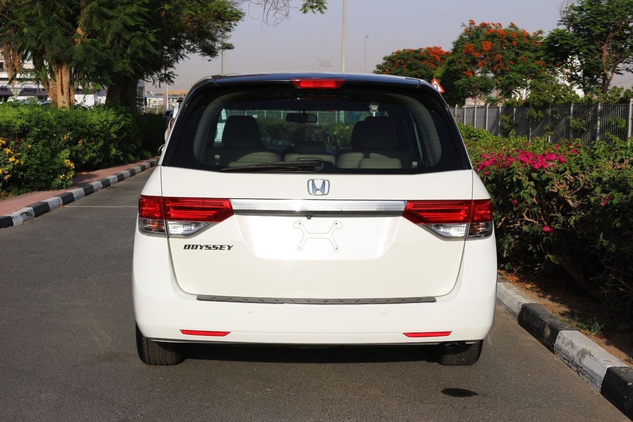 Honda Odyssey TOURING LX 3.5L (250 HP) HONDA ODYSSEY 2014 GCC FULL OPTIONS WITH ELC SLIDING DOOR