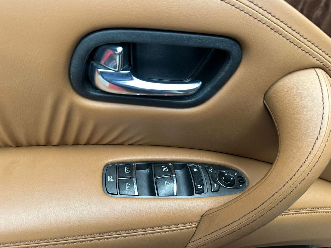 Nissan Patrol LE Platinum City 5.6L