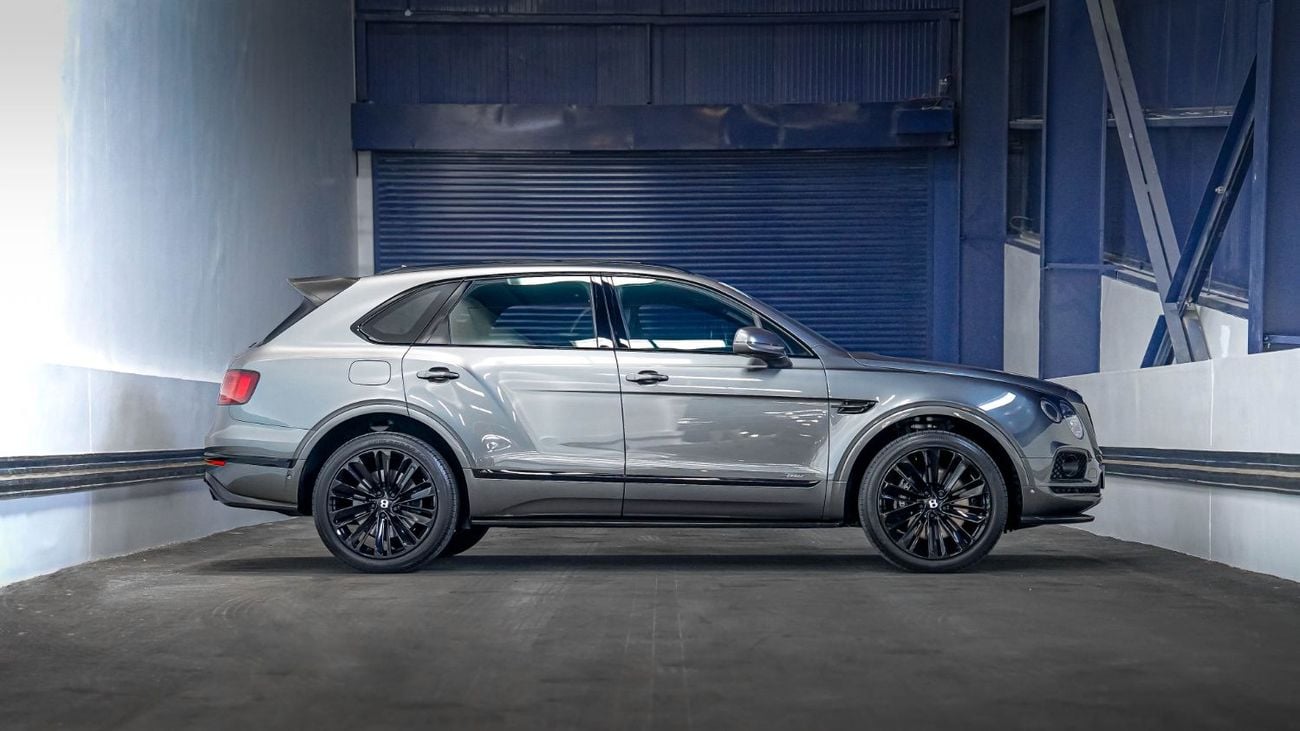 بنتلي بينتايجا UAE's Very Best Example | 2 Years Free Servicing | AED 6,343 Per Month