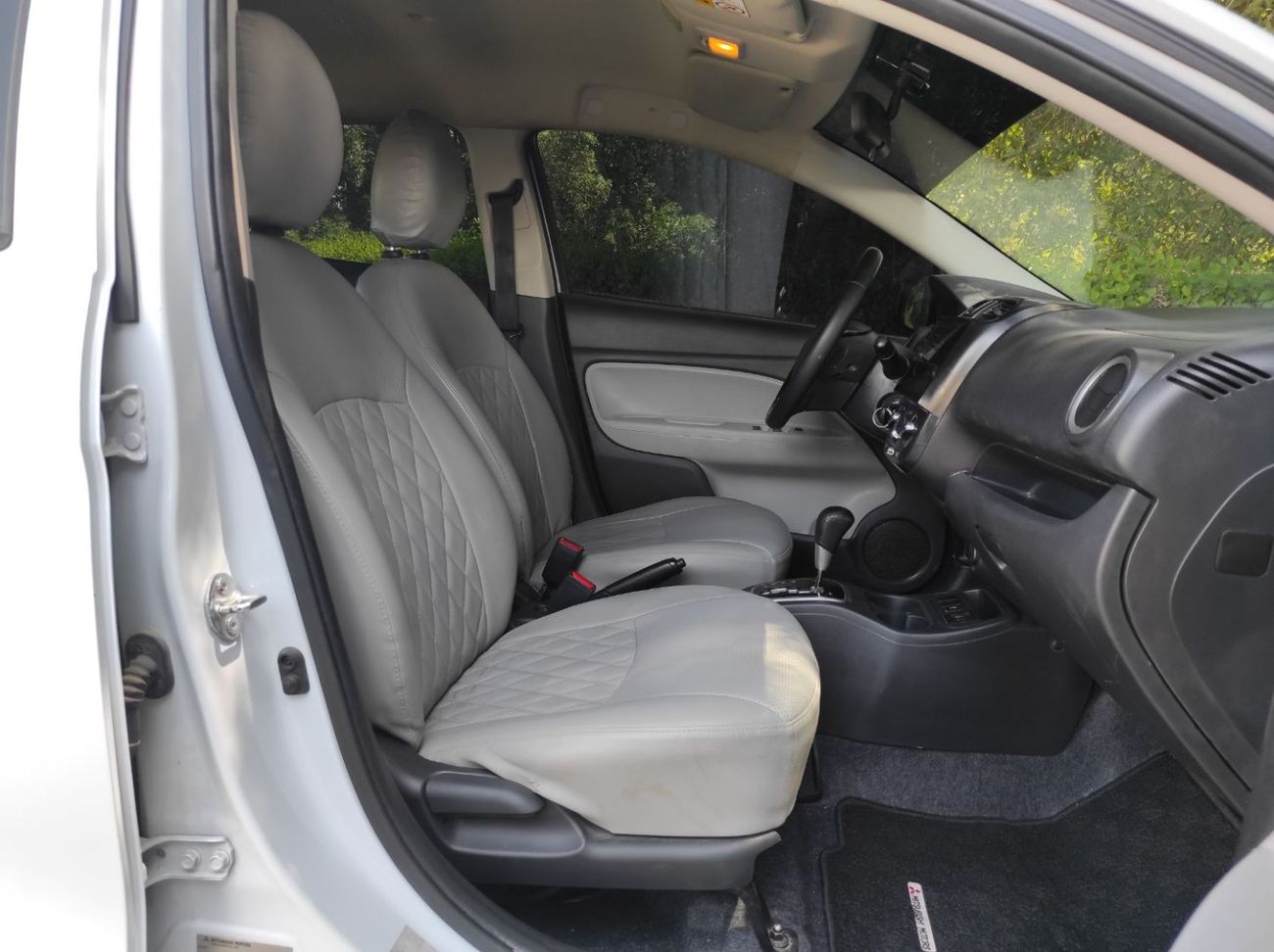 Mitsubishi Attrage GLX Premium 1.2L Mitsubishi Atrage 2021 1.2 full automatic Gcc