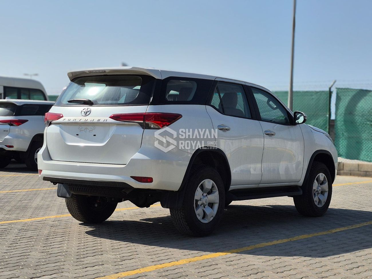 تويوتا فورتونر 2.4L DIESEL STD 4WD AT 7-SEATS 2026MY ONLY FOR EXPORT