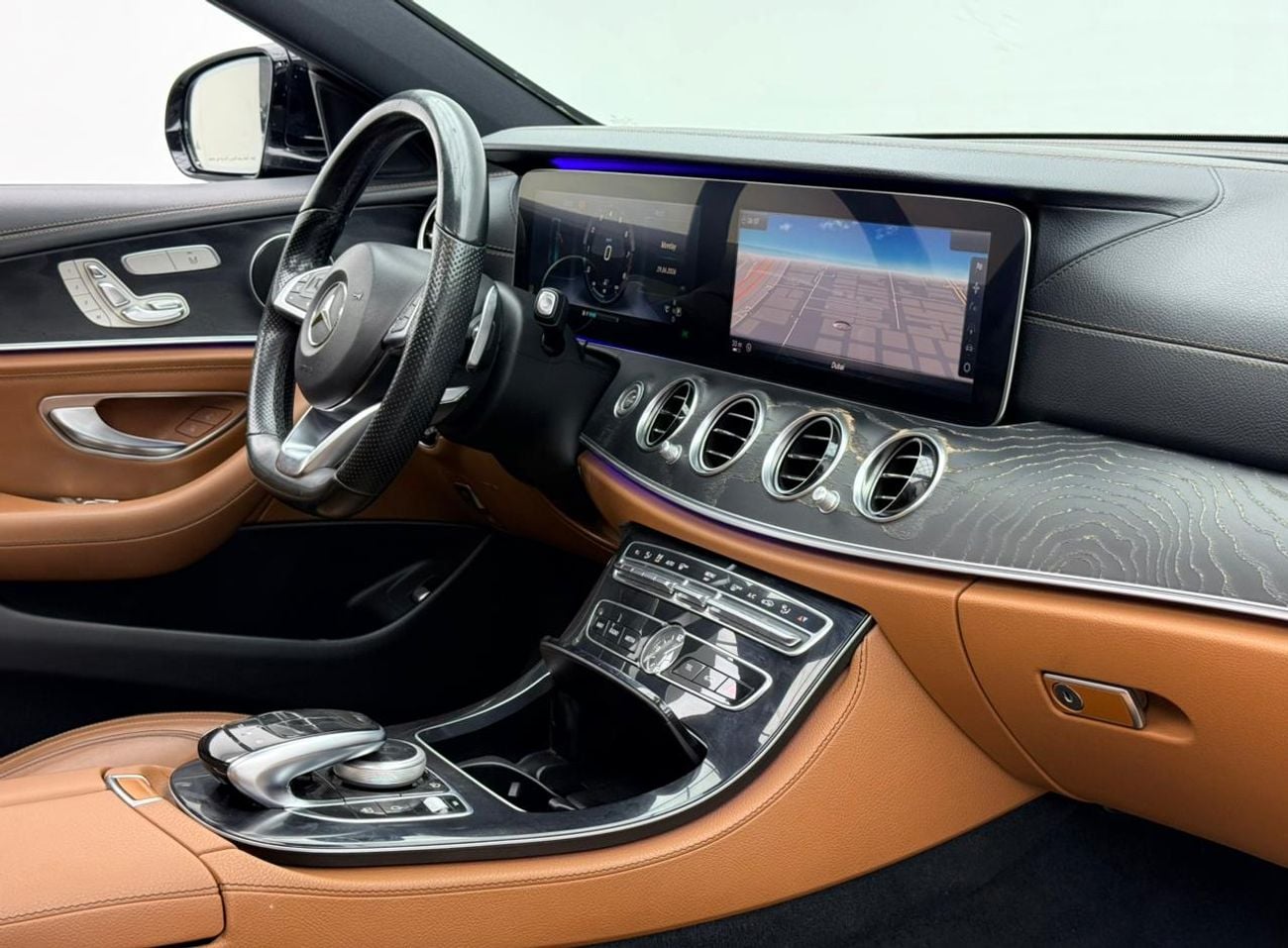 Mercedes Benz E400 STD 2017 Mercedes-Benz E400 4MATIC, Full Service History, Excellent Condition, GCC Specs