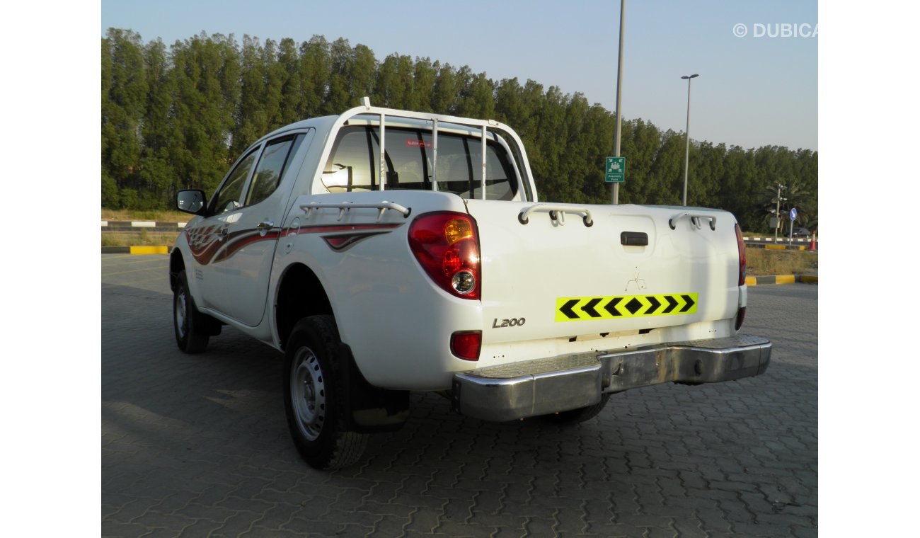 Mitsubishi L200 2012 4x4 ref# 213