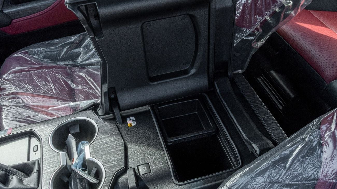 Toyota Land Cruiser 2026 Toyota Land Cruiser VXR 3.5L AT Petrol (Black-Red) Omani