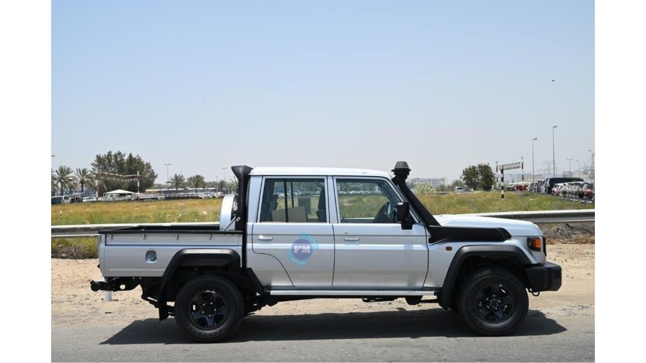 تويوتا لاند كروزر بيك آب Double Cab 4.5L Diesel Limited