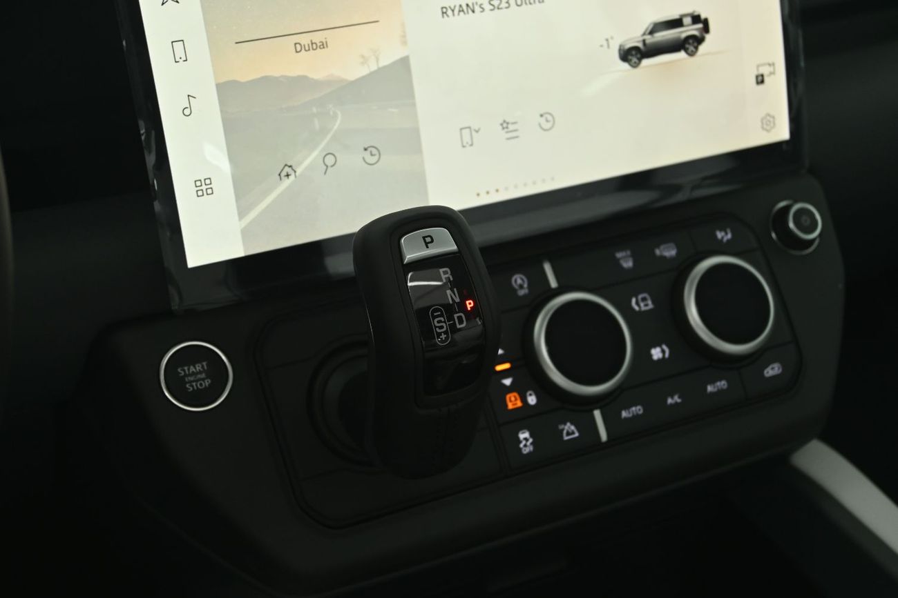 لاند روفر ديفندر Land Rover Defender P400 X-Dynamic HSE, 3.0L Turbo In-Line 6 Cylinder, Model 2026