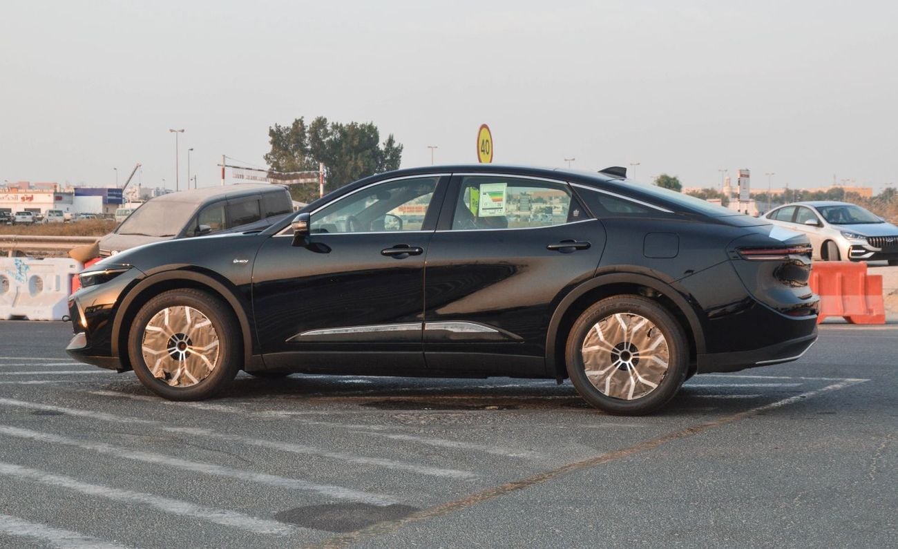 Toyota Crown 2.5L HYBRID FWD SEDAN 2026
