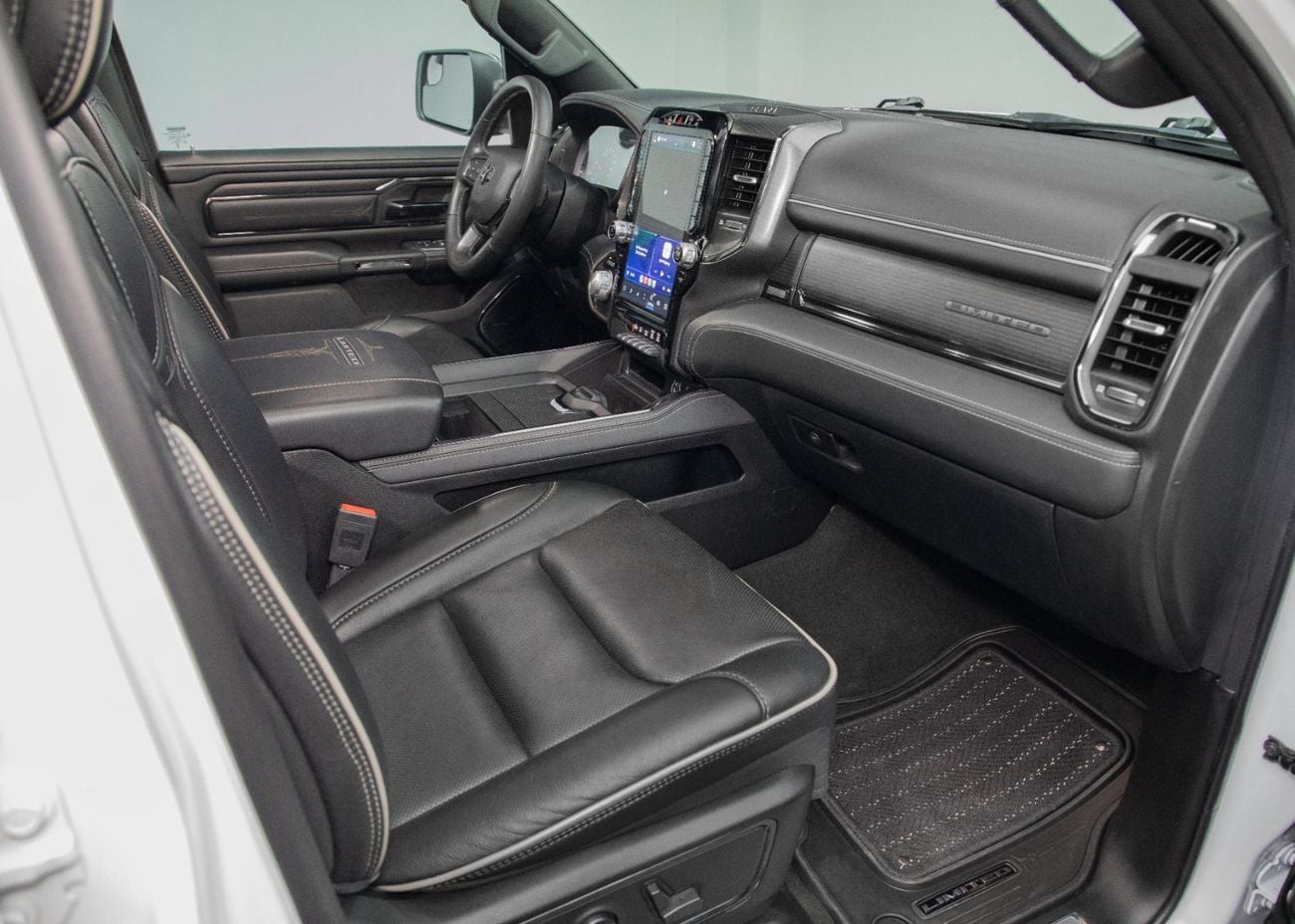 دودج RAM 1500 Limited