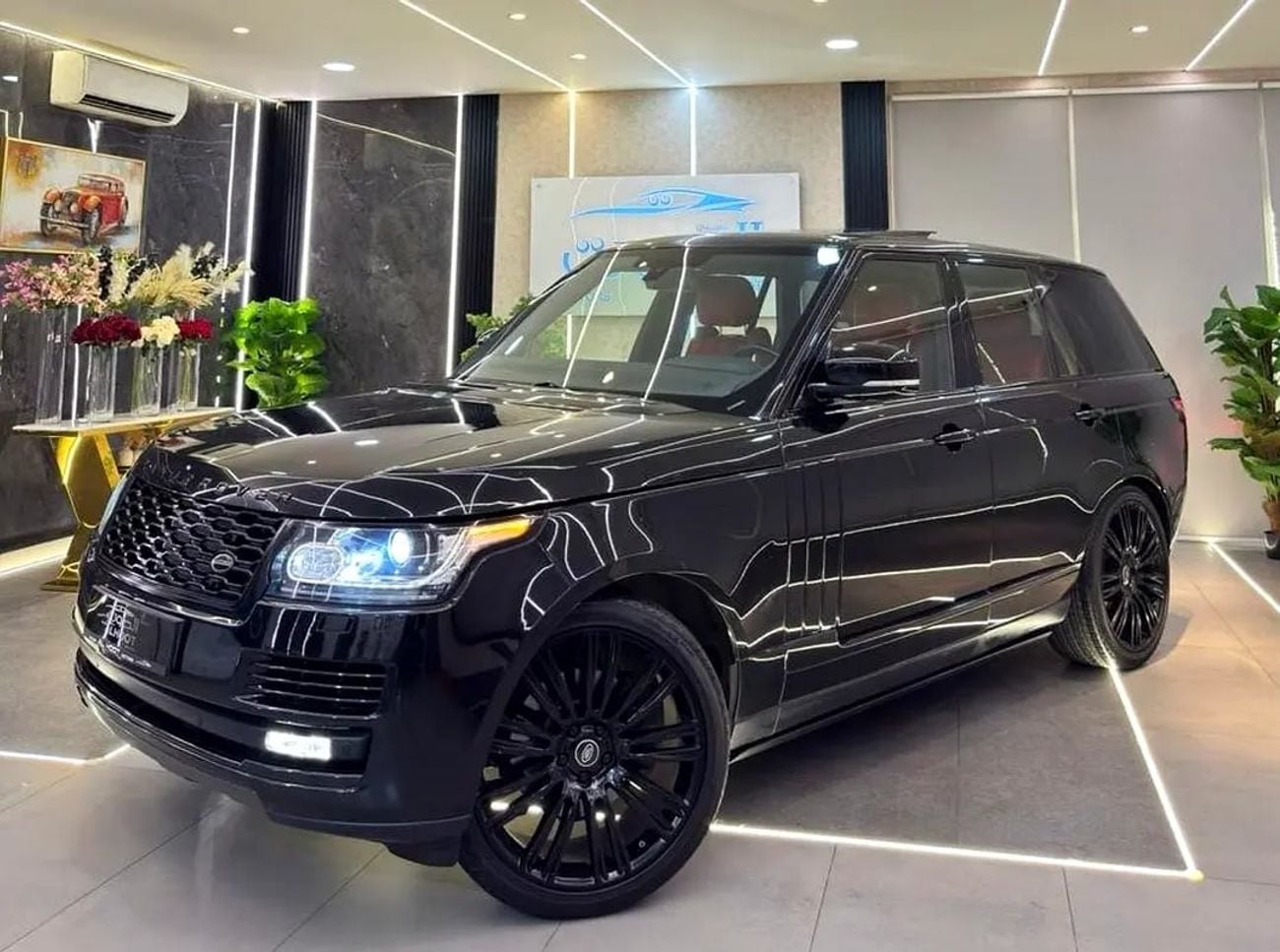 Land Rover Range Rover AUTOBIOGRAPHY SUPERCHARGED VOGUE V8 || GCC II FULLY LOADED || GIVEN WARRANTY || RED INTERIOR