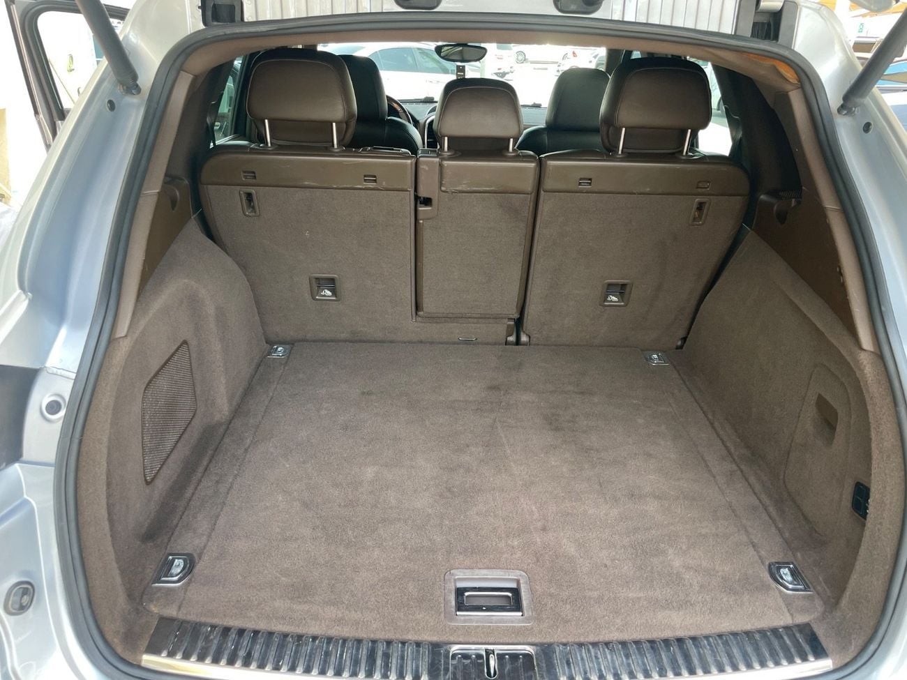 Porsche Cayenne STANDARD STD