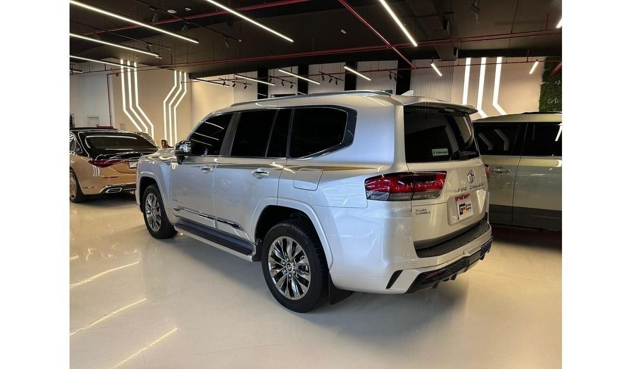 تويوتا لاند كروزر VXR 3.5L 2024 TOYOTA LAND CRUISER VX-R / 5 years ALFUTTAIM warranty