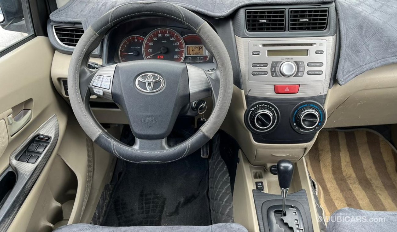 Toyota Avanza SE