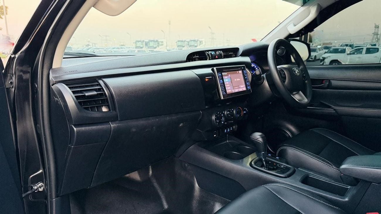 تويوتا هيلوكس 2020 | 2.8L DIESEL | AUTOMATIC TRANSMISSION | RIGHT-HAND-DRIVE | GR SPORTS BODY KIT INSTALLED | HEAV
