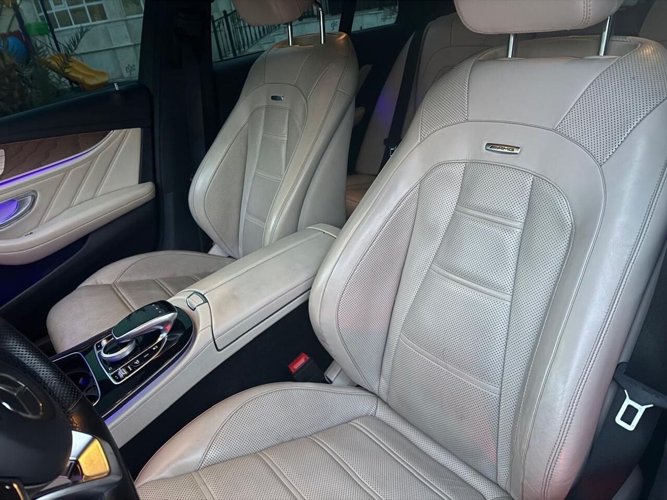 مرسيدس بنز E 43 AMG