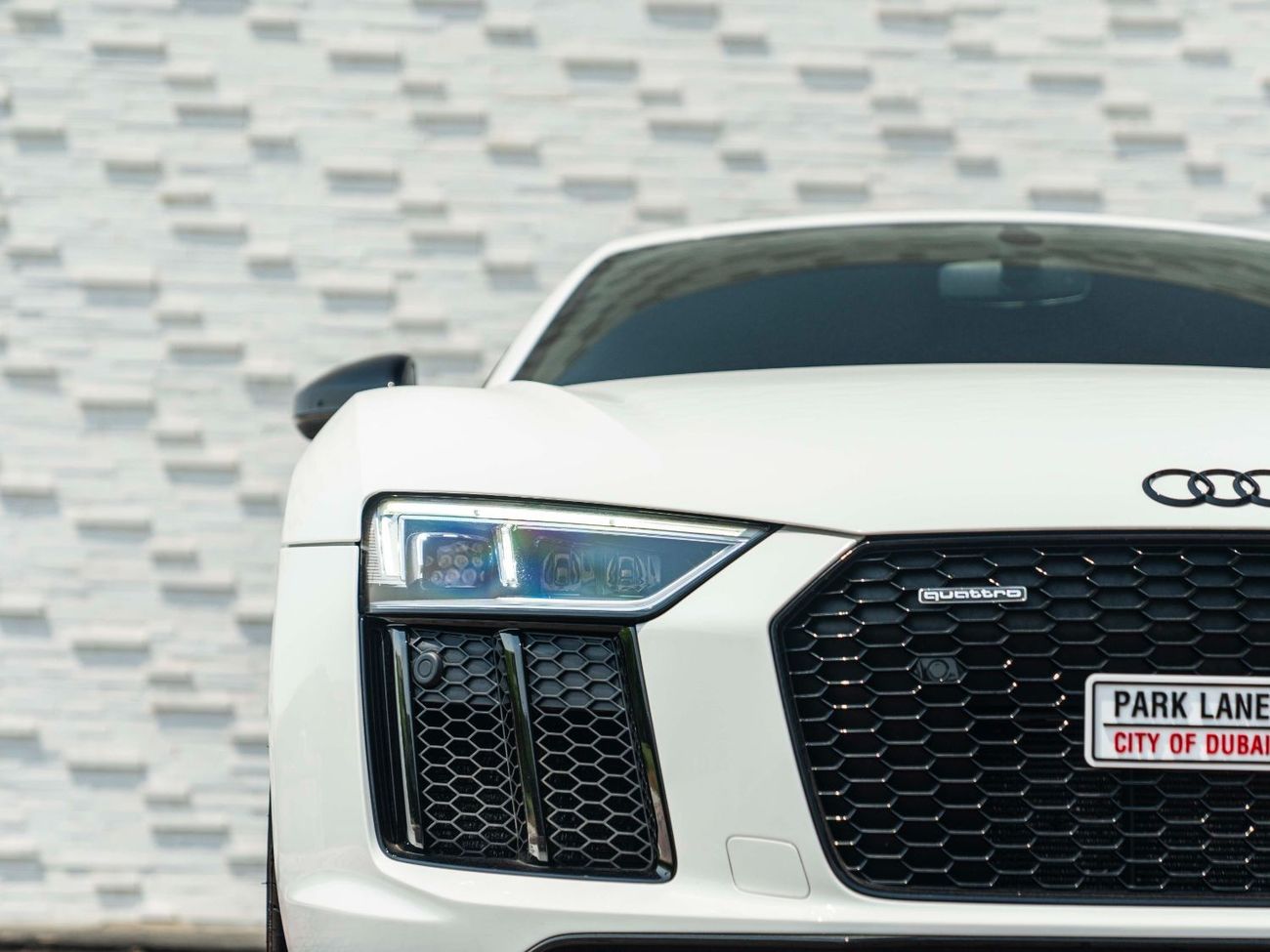 Audi R8 AED 8,861 PM • R8 V10 5.2L AWD • ONLY 60,000 KMS • FULL AUDI SERVICE HISTORY AND NEXT FREE SERVICE