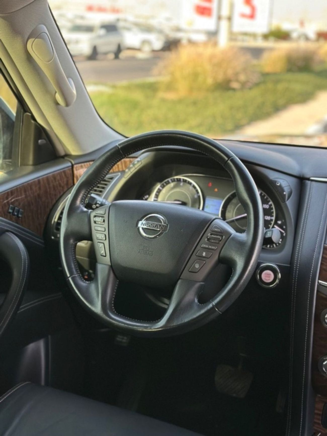 Nissan Armada Platinum