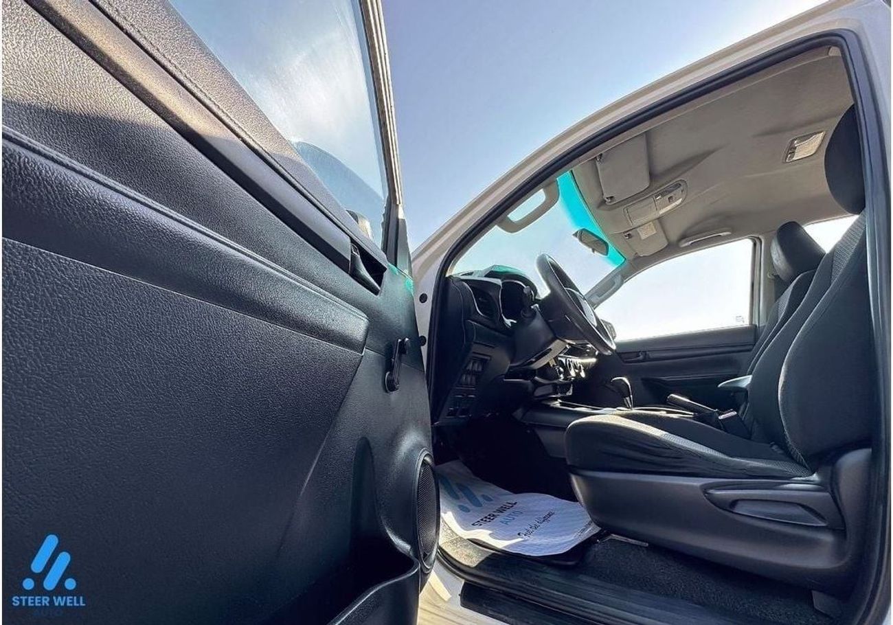 Toyota Hilux GL 2.7L Double Cab Utility 4WD Petrol / Well Maintained / Excellent Condition / GCC